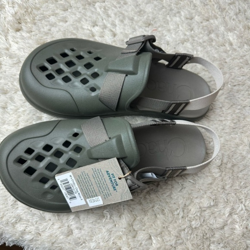 Chaco Mens Clogs size 8 NWT